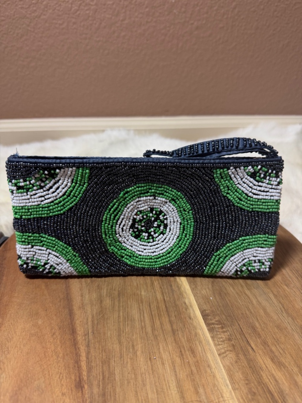 Beaded Green & Blue Circle Pattern Wristlet Clutch - Picture 3 of 6